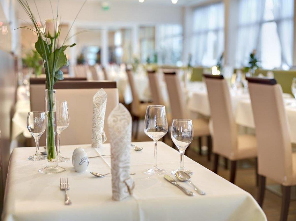 Kurhotel Pyramide Bad Windsheim Ngoại thất bức ảnh