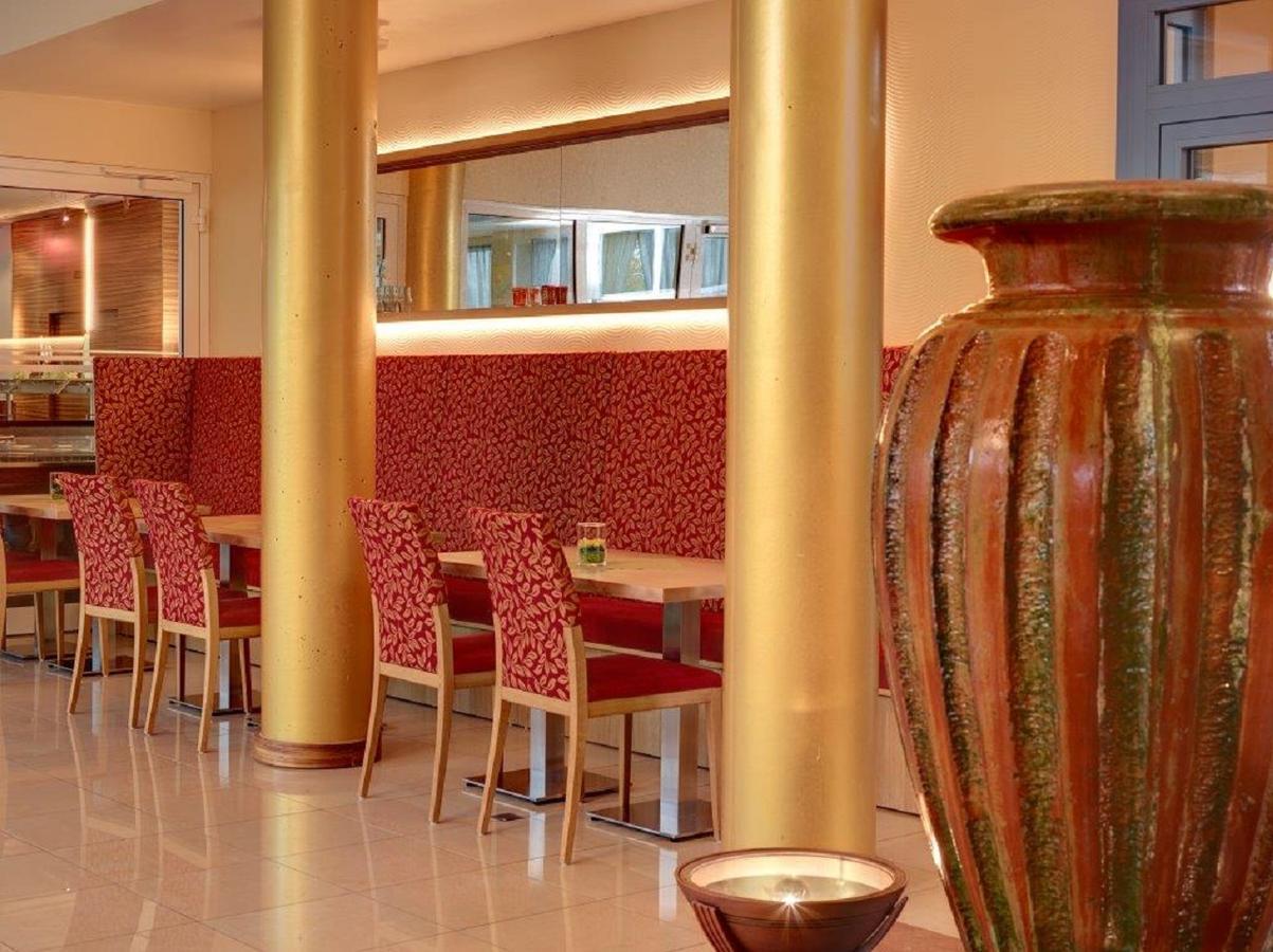 Kurhotel Pyramide Bad Windsheim Ngoại thất bức ảnh