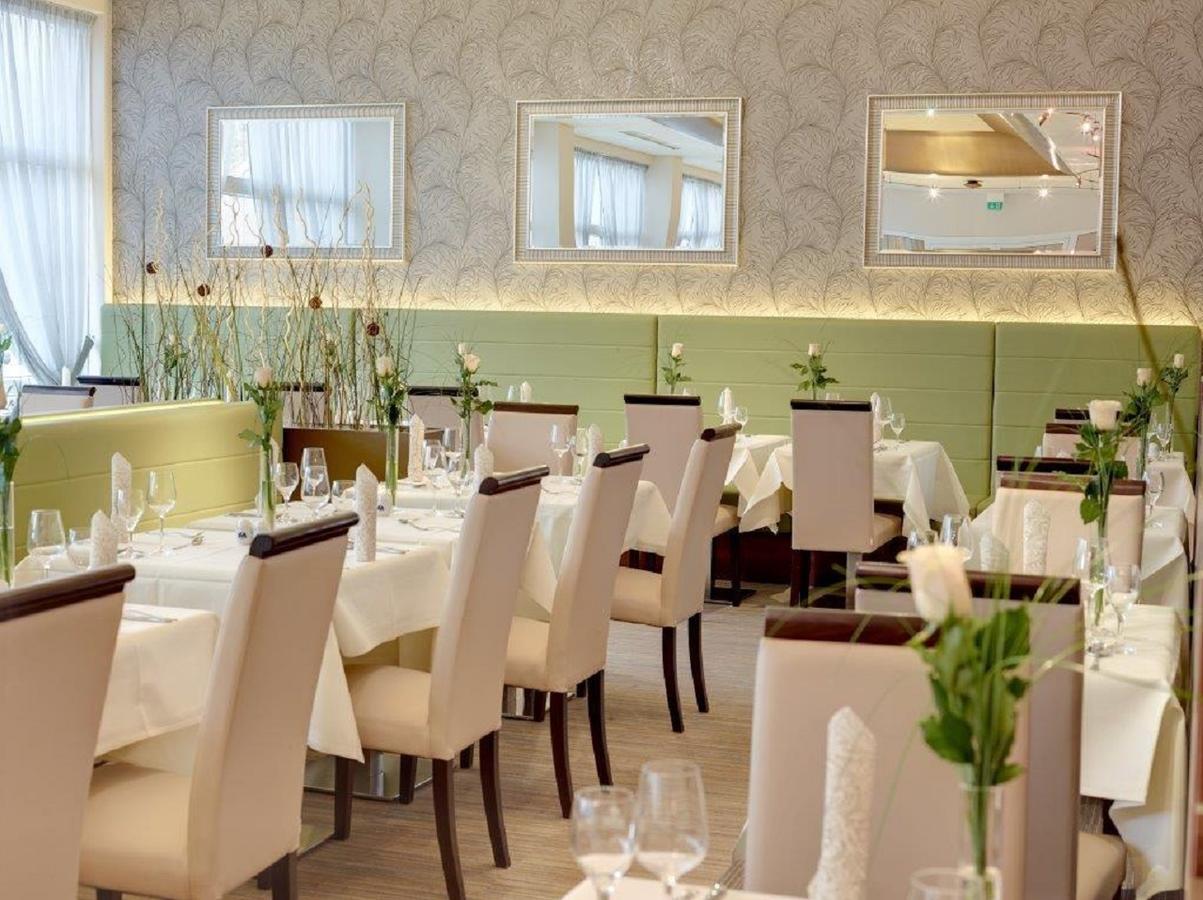 Kurhotel Pyramide Bad Windsheim Ngoại thất bức ảnh