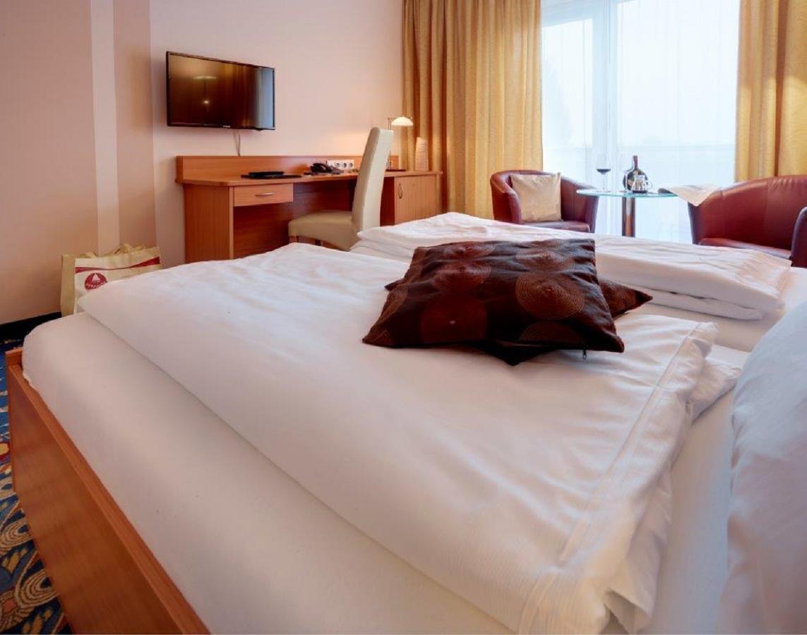Kurhotel Pyramide Bad Windsheim Ngoại thất bức ảnh